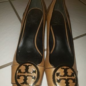 Tory Burch tan heels